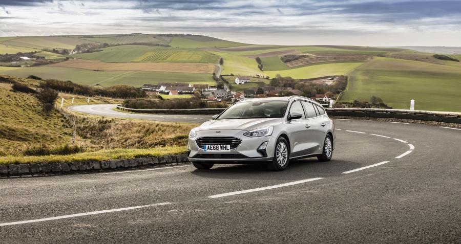  Ford Focus Titanium Estate 2018 года  (UK) (фото 3 из 6)